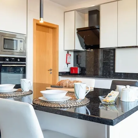 Serene Valley By Portugal Active Holiday home *